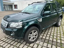 Grün Gebraucht 2014 Land Rover Freelander 2 SE SUV | 14.800 €
