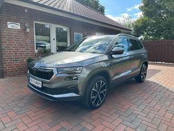 Grau Gebraucht 2023 Skoda Karoq Style SUV | 28.400 € (Guter Preis)