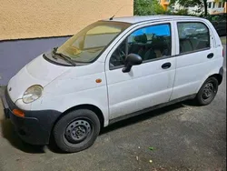 Weiß Gebraucht 2001 Chevrolet Matiz Kleinwagen | 290 €