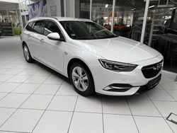 Weiß Gebraucht 2018 Opel Insignia Innovation Kombi | 14.590 € (Teuer)