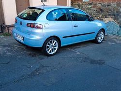 Blau Gebraucht 2004 Seat Ibiza Kleinwagen | 700 € (Guter Preis)