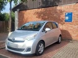 Silber Gebraucht 2012 Toyota Verso-S Life Van / Kleinbus | 3.666 € (Etwas zu teuer)