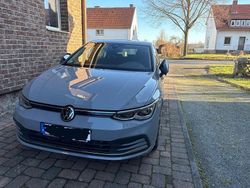 Grau Gebraucht 2023 VW Golf Active Limousine | 21.000 € (Guter Preis)