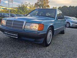 Grün Gebraucht 1992 Mercedes 190 Limousine | 5.900 €