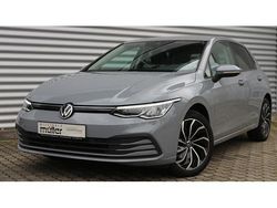 Gebraucht 2020 VW Golf VII Life Limousine | 20.930 € (Etwas zu teuer)