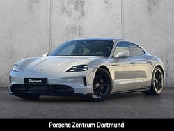 Weiss Neu 2025 Porsche Taycan GTS Limousine | 185.439 € (Etwas zu teuer)