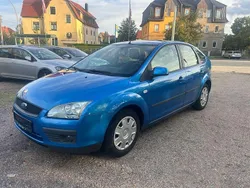 Blau Gebraucht 2007 Ford Focus Fun X Limousine | 1.550 € (Superpreis)