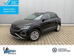 Keine angabe schwarz (deep black perleffekt) metallic Gebraucht 2024 VW T-Roc Life SUV | 24.840 € (Fairer Preis)