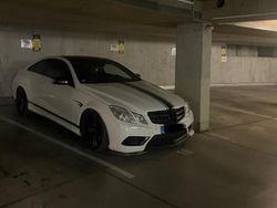 Weiß Gebraucht 2010 Mercedes E500 Coupé | 17.999 € (Fairer Preis)
