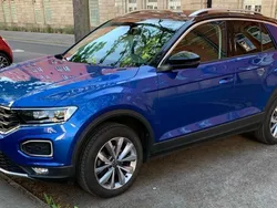 Blau Gebraucht 2021 VW T-Roc Active SUV | 21.000 €