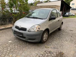 Silber Gebraucht 2005 Toyota Yaris Eco Kleinwagen | 990 € (Guter Preis)
