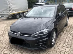 Schwarz Gebraucht 2018 VW Golf VII Highline Limousine | 16.499 € (Guter Preis)