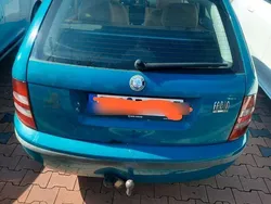 Grau Gebraucht 2002 Skoda Fabia Kombi | 600 €