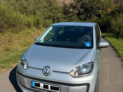 Grau Gebraucht 2014 VW up! Kleinwagen | 5.500 € (Fairer Preis)