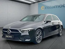 Schwarz Gebraucht 2023 Mercedes A180 Limousine | 27.599 € (Etwas zu teuer)