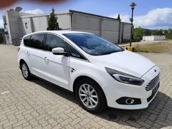 Weiß Gebraucht 2016 Ford S-MAX Titanium Van / Kleinbus | 14.500 € (Fairer Preis)