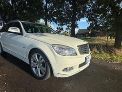 Weiß Gebraucht 2008 Mercedes C280 Elegance Kombi | 6.499 € (Fairer Preis)