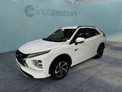 Weiß Gebraucht 2022 Mitsubishi Eclipse Cross Plus SUV | 29.600 € (Teuer)