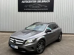 Mountaingrau Gebraucht 2016 Mercedes GLA200 SUV | 18.499 € (Fairer Preis)