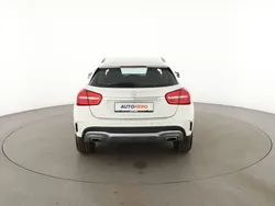 Mercedes GLA220
