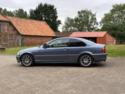 Blau Gebraucht 1999 BMW 318 Coupé | 5.900 €