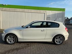Weiß Gebraucht 2008 BMW 116 Kleinwagen | 3.999 €