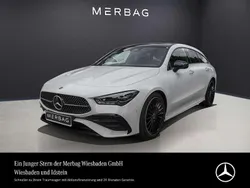 Polarweiß Gebraucht 2024 Mercedes CLA200 AMG Line Premium Kombi | 39.790 €