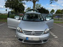 Grau Gebraucht 2007 VW Golf Plus Cross Van / Kleinbus | 4.100 € (Fairer Preis)