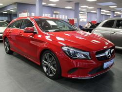 Rot Gebraucht 2017 Mercedes CLA200 Urban Kombi | 17.980 € (Fairer Preis)
