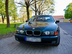 Grün Gebraucht 1997 BMW 528 Limousine | 3.500 € (Guter Preis)