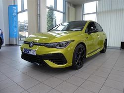 Limonengelb metallic Gebraucht 2024 VW Golf VIII Edition Limousine | 55.555 €