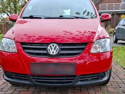 Rot Gebraucht 2005 VW Fox Kleinwagen | 1.000 € (Fairer Preis)