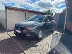Grau Gebraucht 2022 VW Tiguan Active SUV | 24.700 € (Guter Preis)