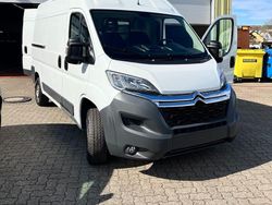 Weiß Gebraucht 2016 Citroën Jumper Van / Kleinbus | 11.800 €