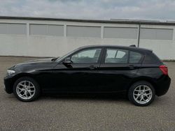 Schwarz Gebraucht 2018 BMW 118 Advantage Kleinwagen | 9.500 € (Fairer Preis)