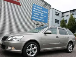 Capuccino beige Gebraucht 2012 Skoda Octavia Family Kombi | 8.950 € (Guter Preis)