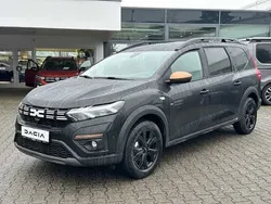 Schwarz Neu 2025 Dacia Jogger Extreme Kombi | 23.099 € (Fairer Preis)