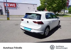 Weiß Gebraucht 2021 VW Golf VIII Life Limousine | 19.980 € (Fairer Preis)