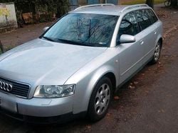 Silber Gebraucht 2002 Audi A4 Kombi | 2.200 € (Fairer Preis)