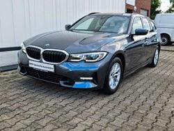 Grau Gebraucht 2021 BMW 320 Sport Line Limousine | 24.998 € (Guter Preis)