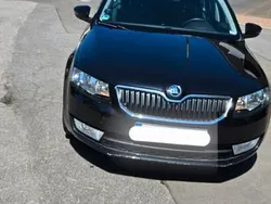 Schwarz Gebraucht 2015 Skoda Octavia Elegance Kombi | 12.000 € (Guter Preis)