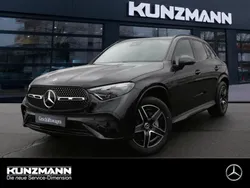 Obsidianschwarz metallic Gebraucht 2025 Mercedes GLC200 AMG SUV | 52.790 € (Guter Preis)