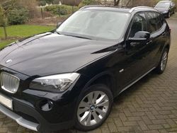 Schwarz Gebraucht 2009 BMW X1 SUV | 20.900 €