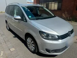 Silber Gebraucht 2012 VW Touran Highline Van / Kleinbus | 8.990 € (Fairer Preis)