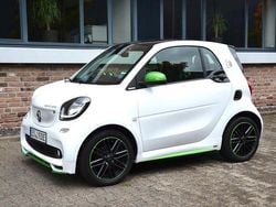 Weiß Gebraucht 2018 Smart ForTwo Electric Drive Brabus Kleinwagen | 12.450 € (Fairer Preis)