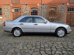 Silber Gebraucht 1994 Mercedes C200 Elegance Limousine | 6.990 €
