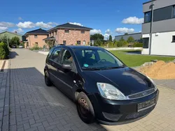 Blau Gebraucht 2005 Ford Fiesta Kleinwagen | 750 € (Superpreis)