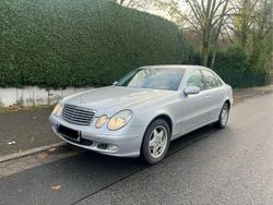 Silber Gebraucht 2004 Mercedes E200 Limousine | 4.900 € (Fairer Preis)