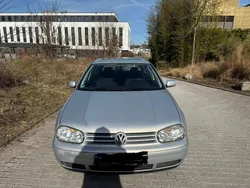 Silber Gebraucht 1998 VW Golf IV Limousine | 1.999 € (Guter Preis)