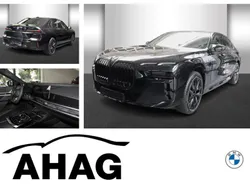 Schwarz Neu 2025 BMW i7 Shadowline Limousine | 104.890 €